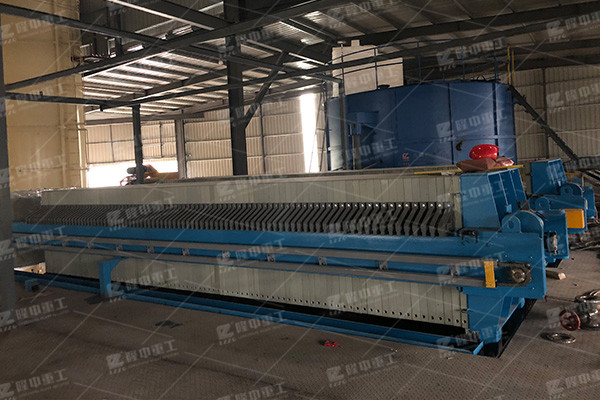 帶式污泥壓濾機(jī)泥餅含水率在多少？