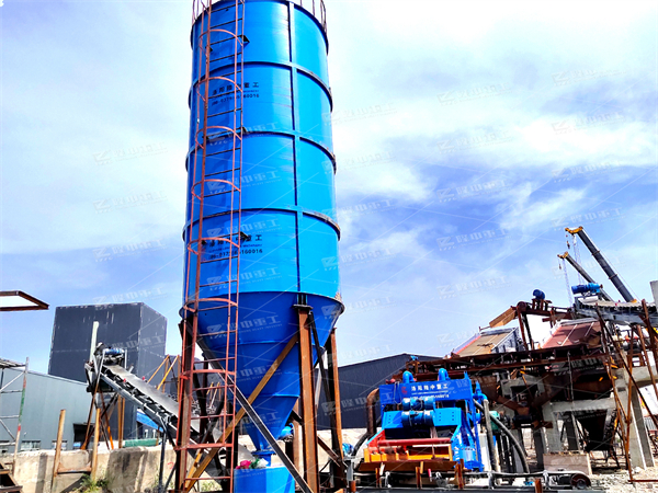 時(shí)產(chǎn)300噸機(jī)制砂生產(chǎn)線要投資多少錢 政府為什么不支持機(jī)制砂？