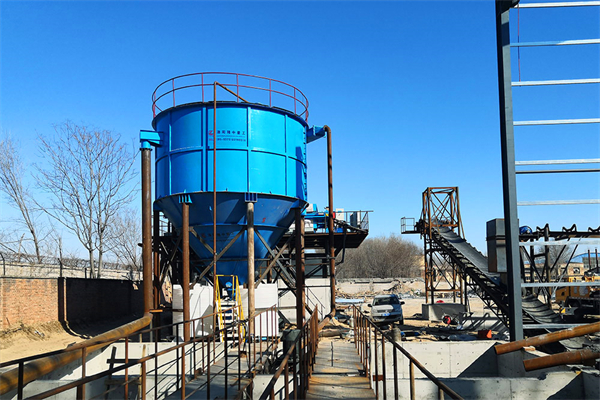 時(shí)產(chǎn)300噸機(jī)制砂生產(chǎn)線要投資多少錢 政府為什么不支持機(jī)制砂？